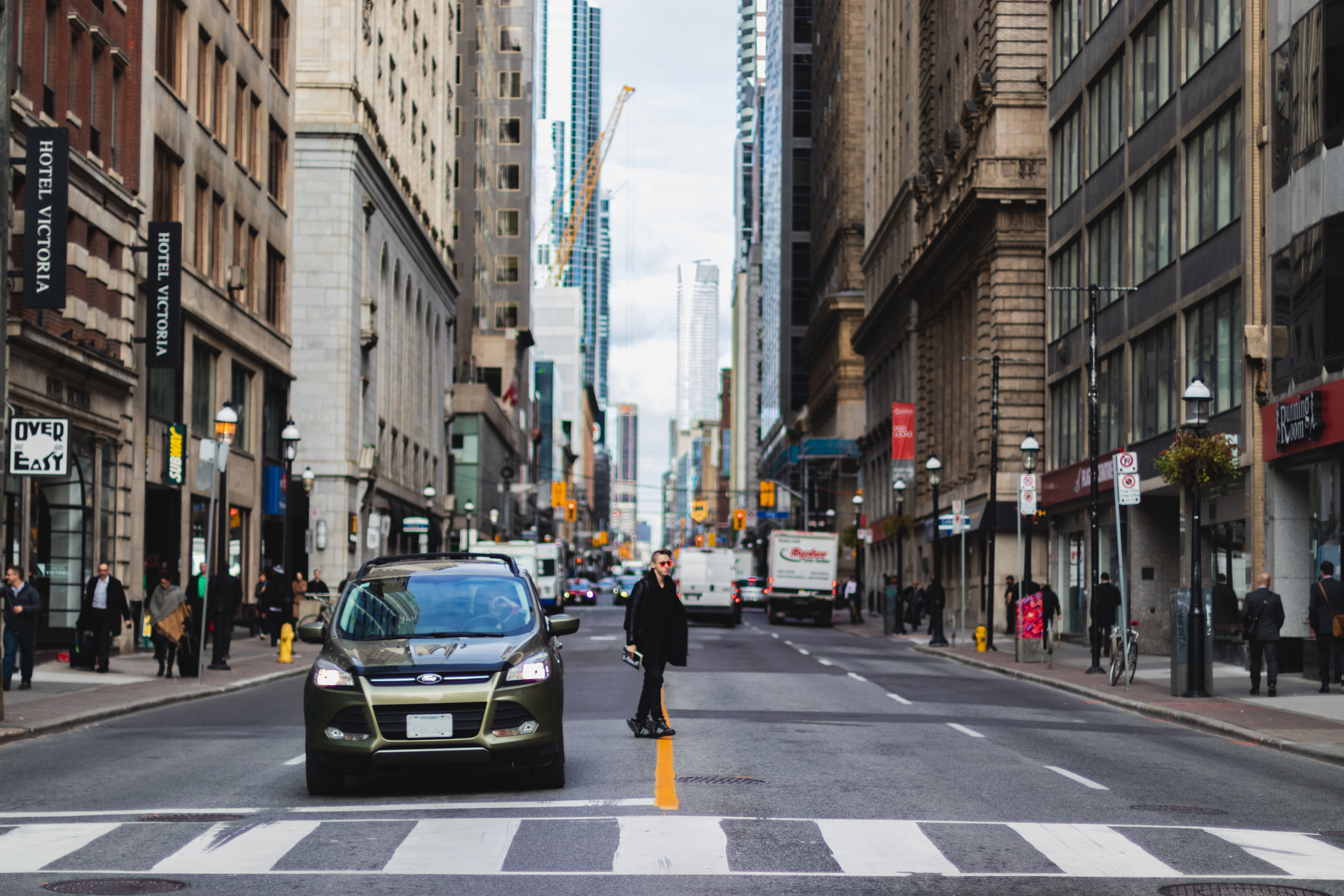 Distracted driving in the city